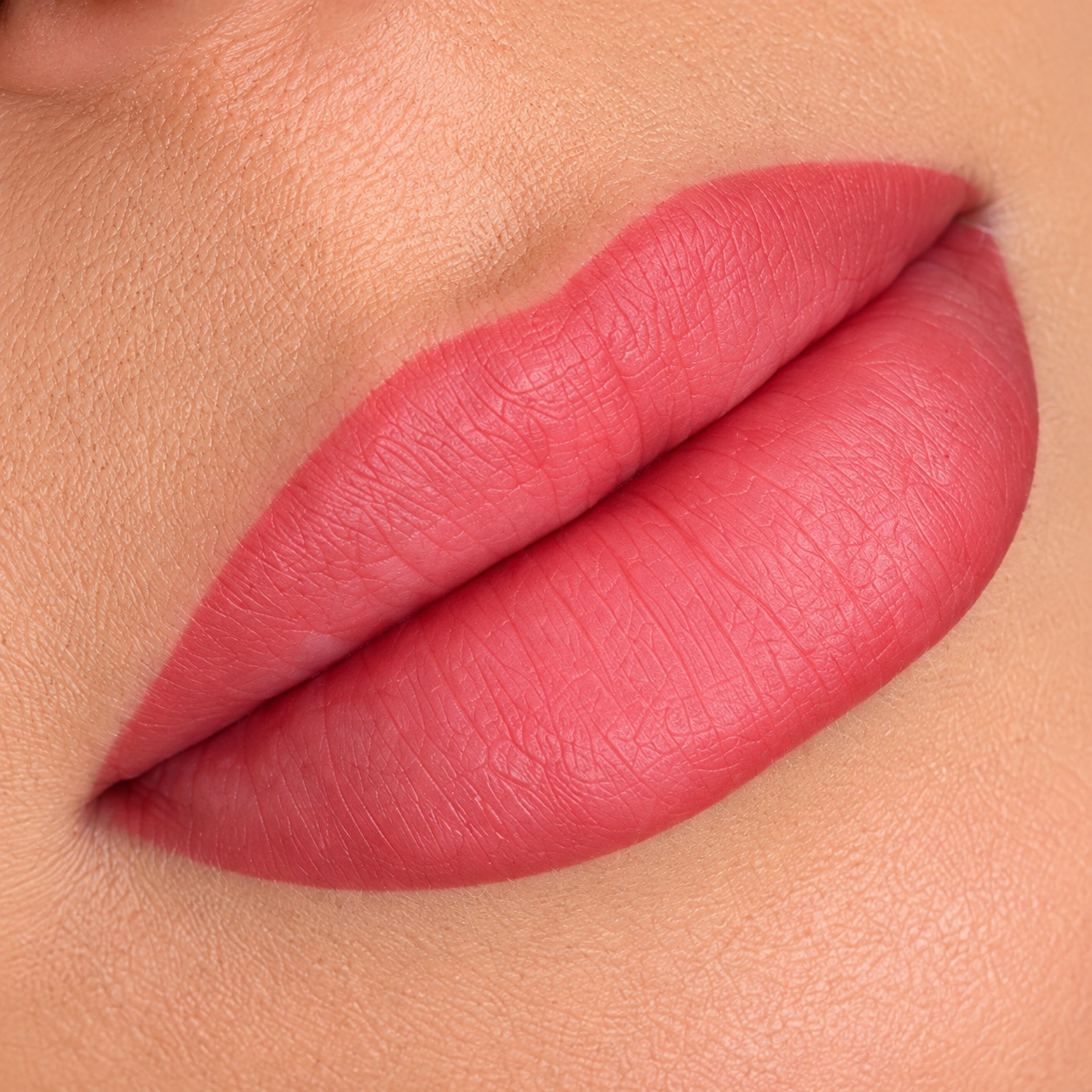 Candy Lips : détail de la mise en beauté Maison Beauté by Aoitef à Toulon